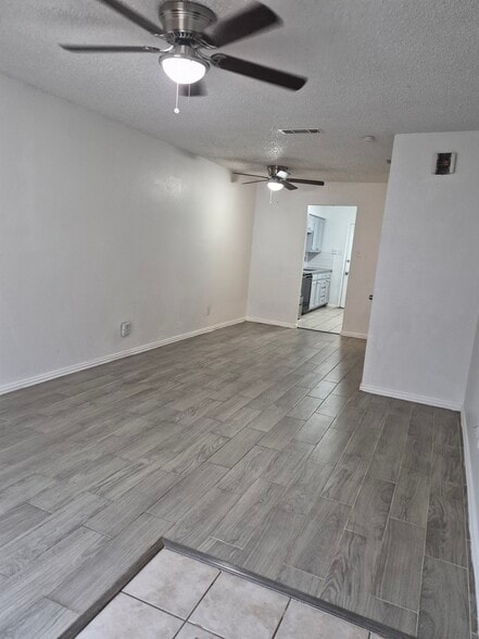 Building Photo - 214 Pine Meadow Dr