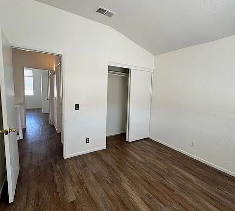 Building Photo - 4 BED/3BATH House in New Adelanto for Rent