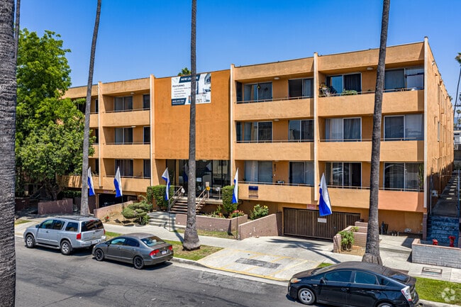 Building Photo - 980 Menlo Avenue
