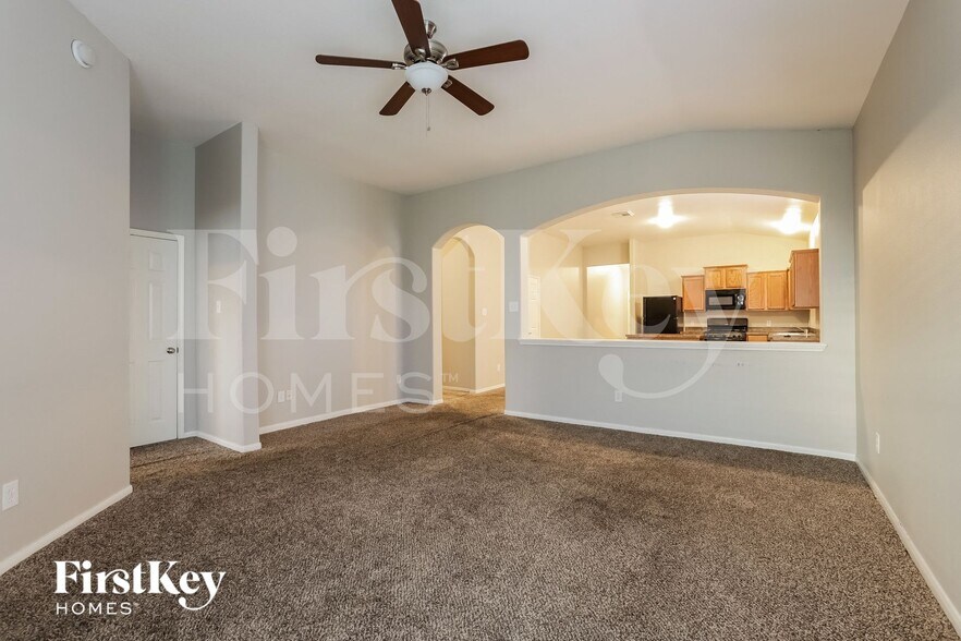 Building Photo - 21035 Noelle Ct