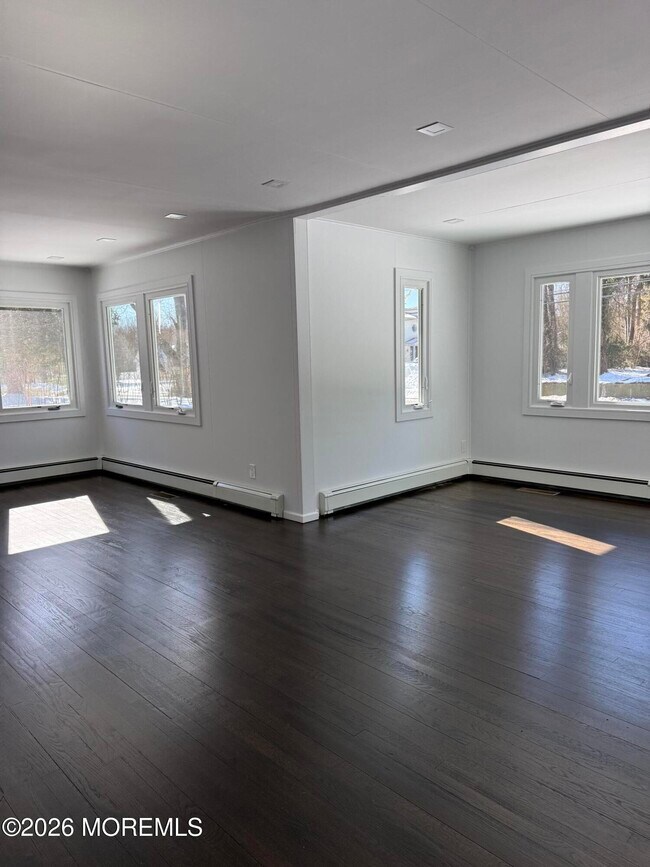 Building Photo - 474 Monmouth Rd