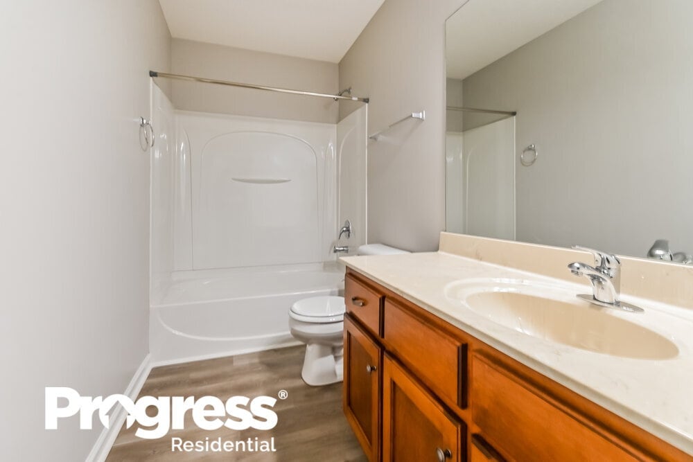 Building Photo - 4331 Genevieve Dr
