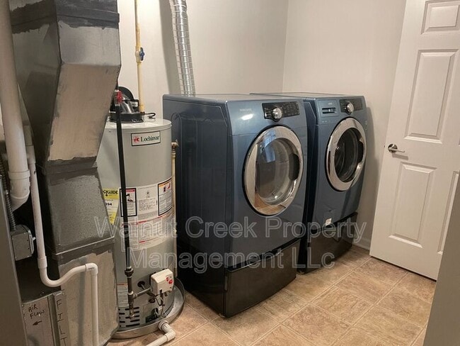 Building Photo - 7405 Battery Park Blvd