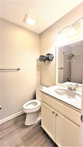 Building Photo - 4606 Mandalay Dr