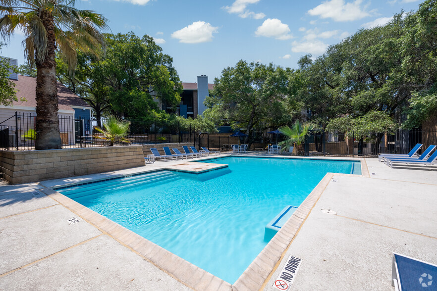 Primary Photo - Villas De Santa Fe