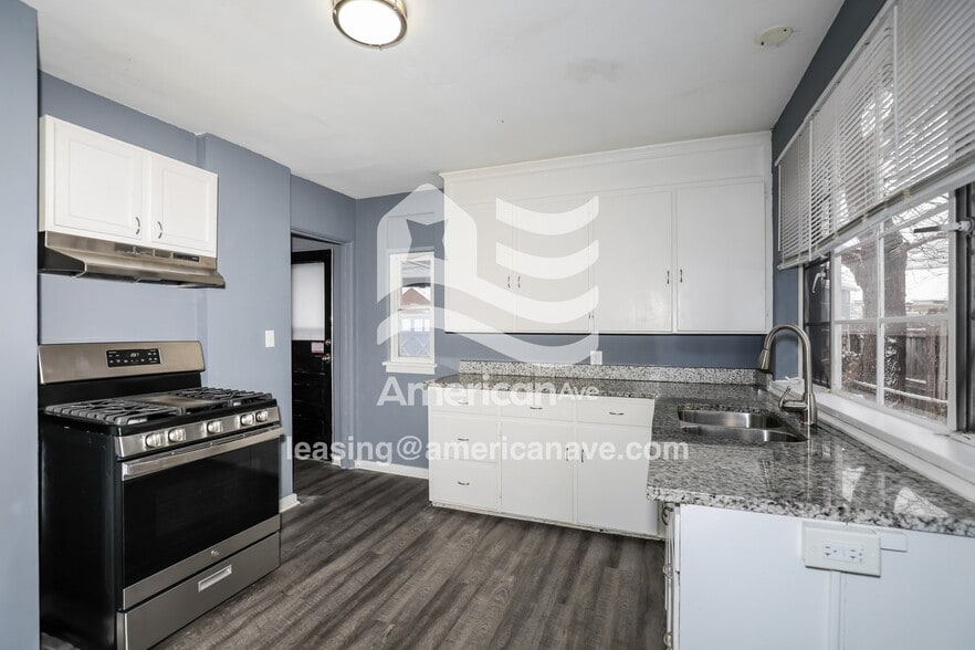 Building Photo - 1223 Portage Ave