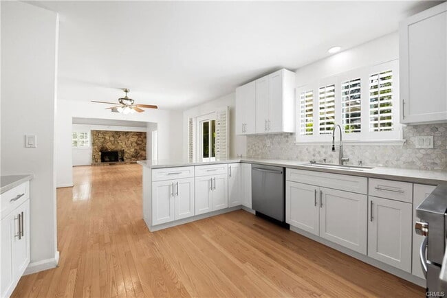 Building Photo - 23416 Community St