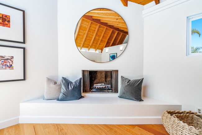 Firrplace MBR - 17001 Bollinger Dr