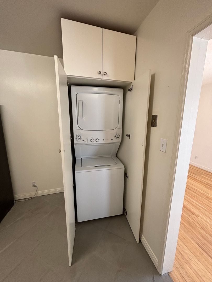 Building Photo - Bright 2-Bedroom Valley Village Home with Large Backyard, Central A/C & Private Driveway — $3,995...