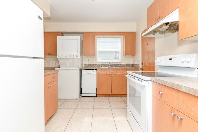 Building Photo - 96 Columbia St