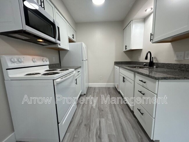 Building Photo - 1230 S Jackson St