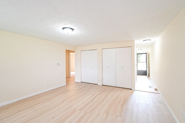Building Photo - 6171 Little Creek Ct