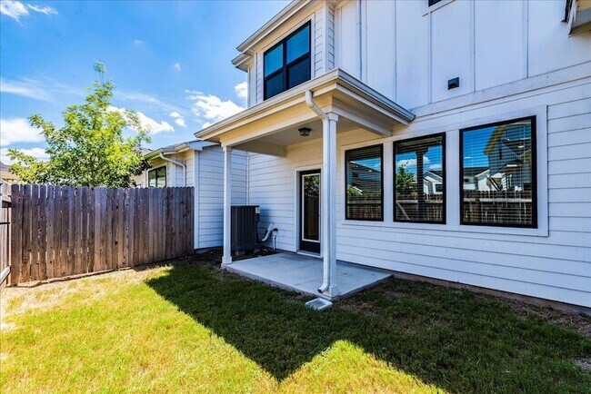 Building Photo - 496 Fieldwood Dr