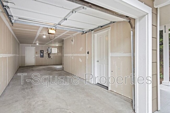 Building Photo - 12925 3rd Ave SE