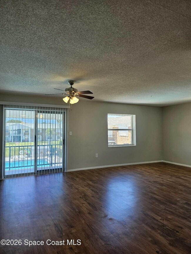 Building Photo - 190 E Olmstead Dr