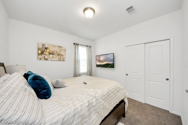 Building Photo - 9447 Klein Ln