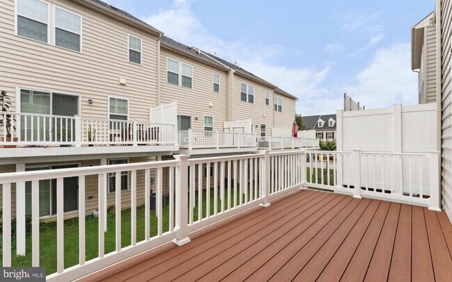 Building Photo - 8105 Kyne Millers Way
