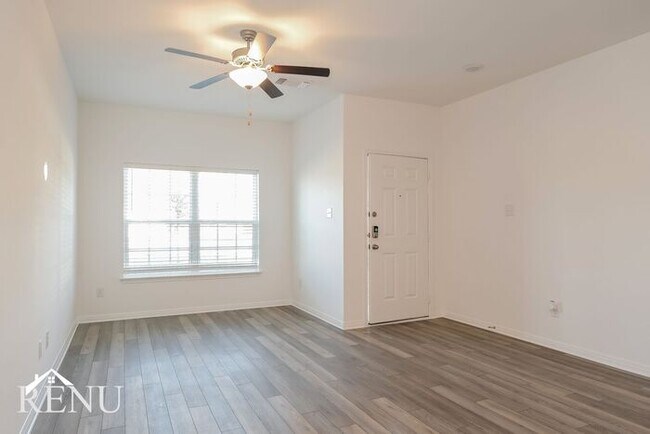 Building Photo - Coming Soon!