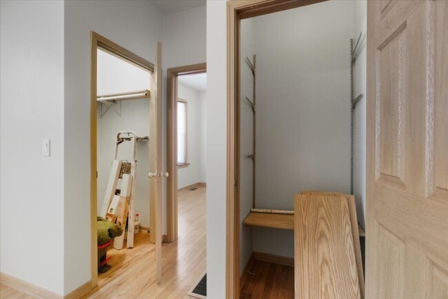 Building Photo - 3606 W Huron St