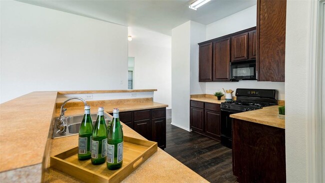 Building Photo - 5112 Bald Cypress Ln