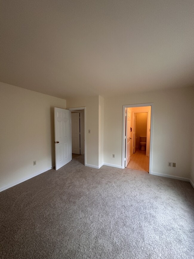 Building Photo - 11 Terben Ct