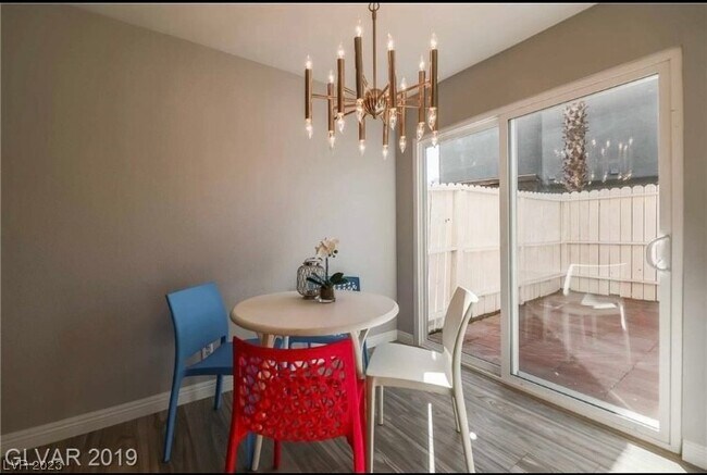 Building Photo - 1511 Living Desert Dr