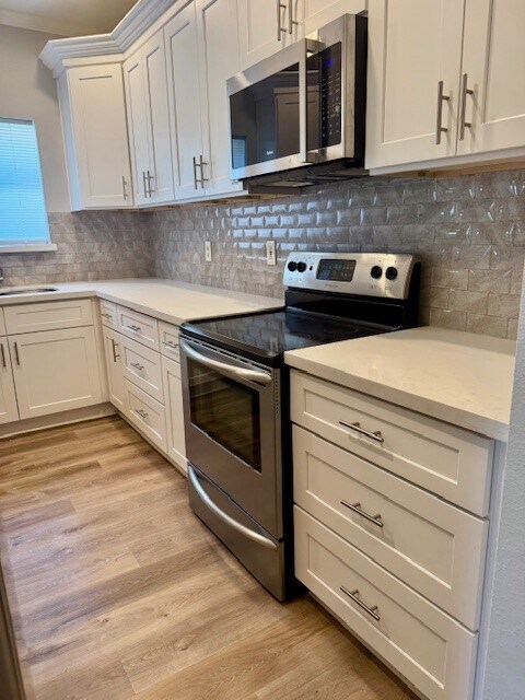 Building Photo - 8085 El Mundo St