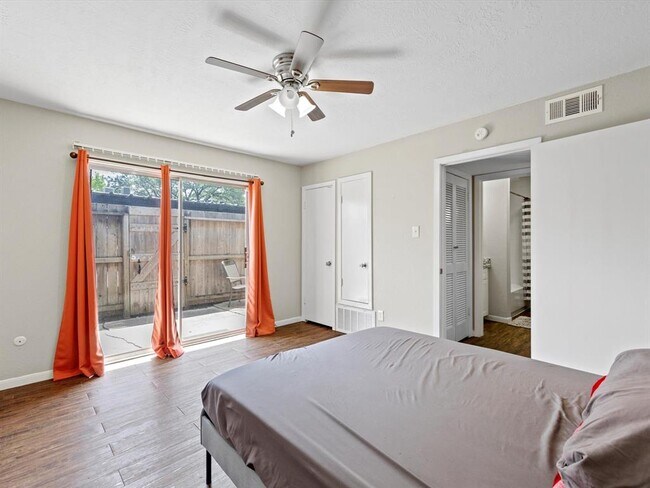 Building Photo - 9021 Gaylord Dr
