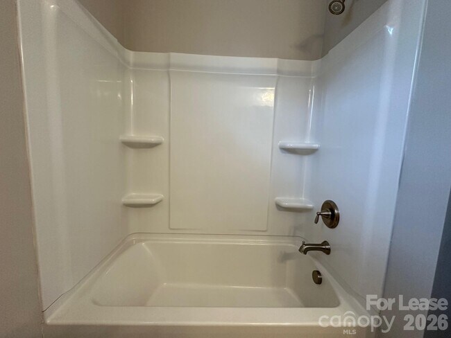 Building Photo - 9407 Inverness Bay Rd