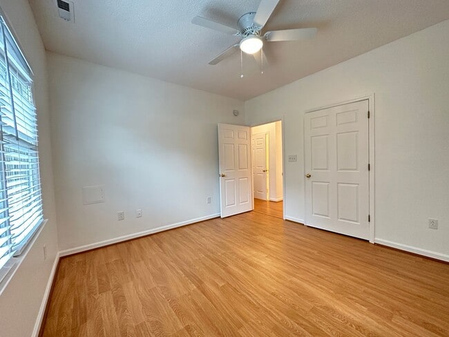 Building Photo - Beaver Creek 3 Bedroom/2 Bathroom Condo wi...