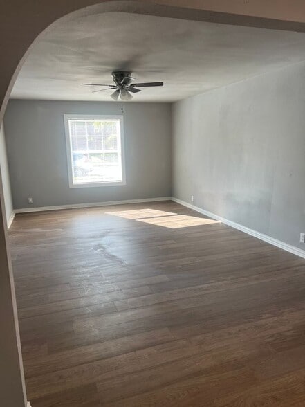 Building Photo - 3705 Ellsmere Ct