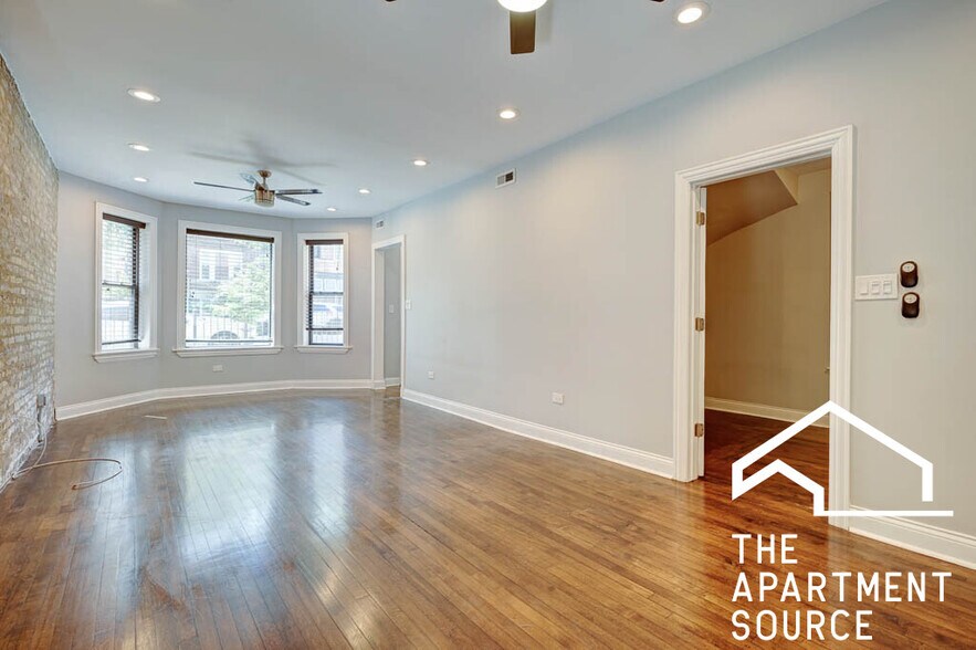 Building Photo - 2013 N Hoyne Ave