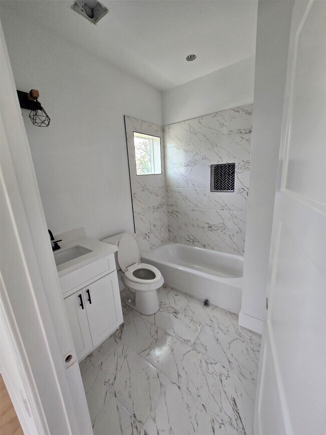 Building Photo - 4562 Teton St