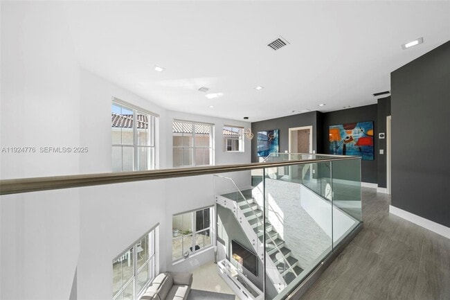 Building Photo - 1549 Breakwater Terrace