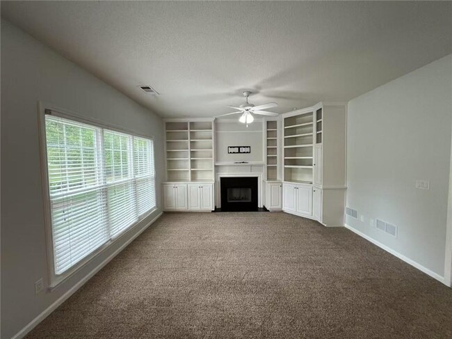 Building Photo - 230 Ascalon Ct
