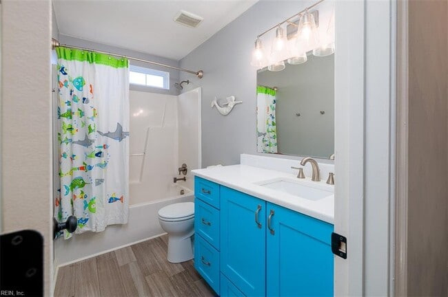 Building Photo - 1500 Ashburn Ct