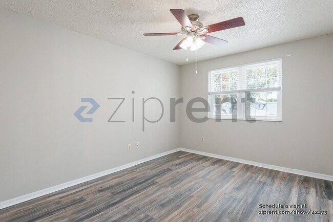 Building Photo - 2588 Stony Brook Ln