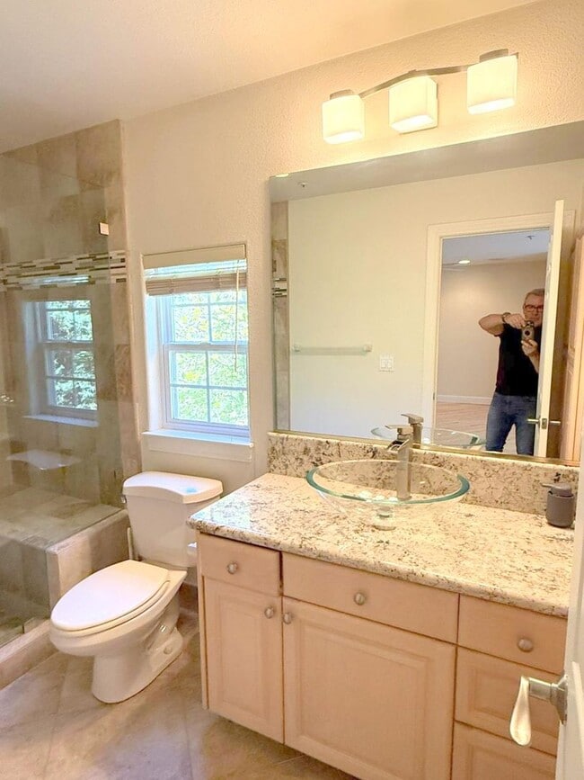 Building Photo - Westside Alamo Custom Estate With Beautifu...