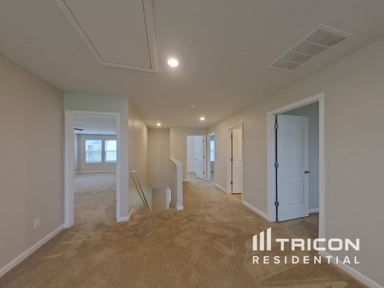 Building Photo - 1071 Bluecoat Cir