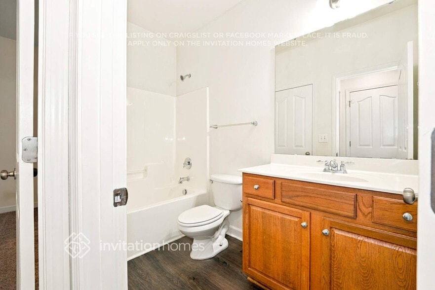 Building Photo - 8121 Acacia Court