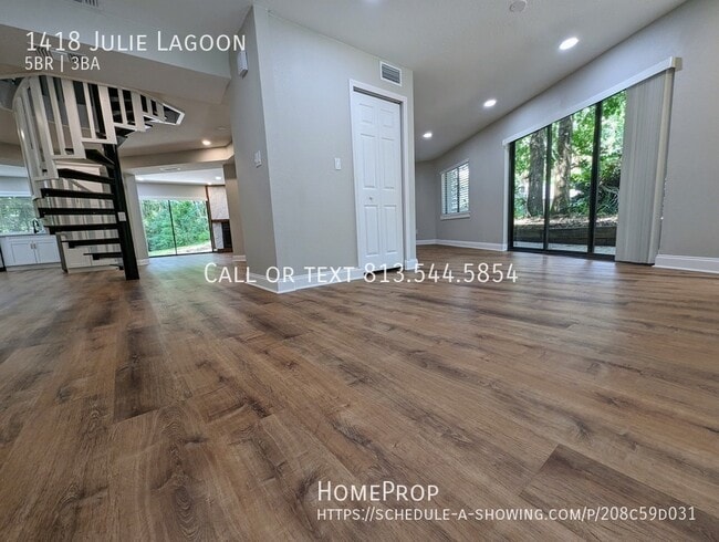 Building Photo - 1418 Julie Lagoon