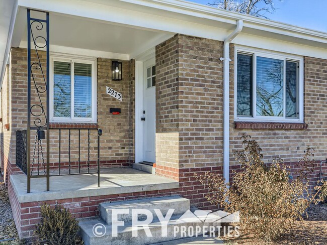 Building Photo - Great Remodel in Boston Heights