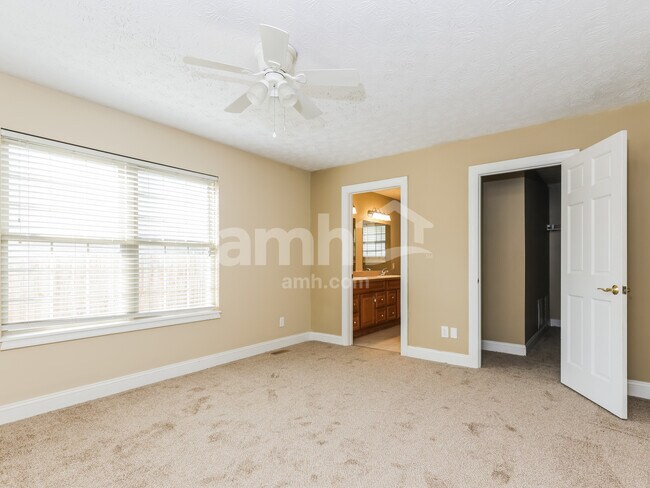 Building Photo - 6552 Greeley Ave