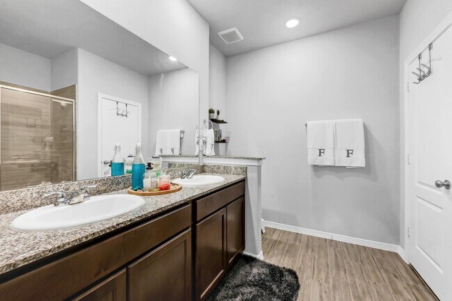 Building Photo - 24715 Oakheath Arbor Ln