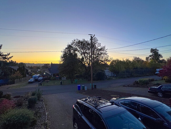 Building Photo - 15820 SE Harold Ave