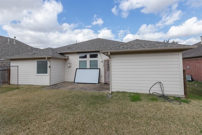 Building Photo - 20547 Upland Fair Ln