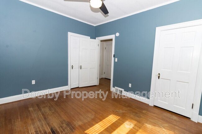 Building Photo - 408 Frazier Dr