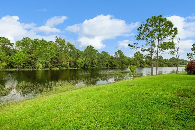 Building Photo - 4/2 Copperleaf POOL home in Palm City!!