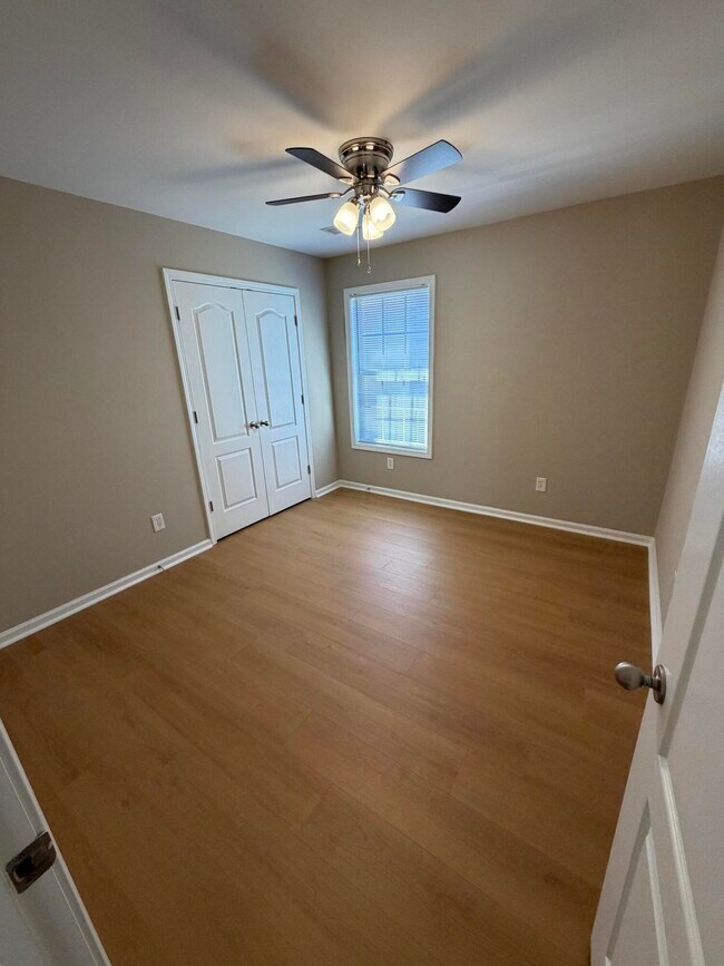 Building Photo - 3288 Sweet Clover Ln