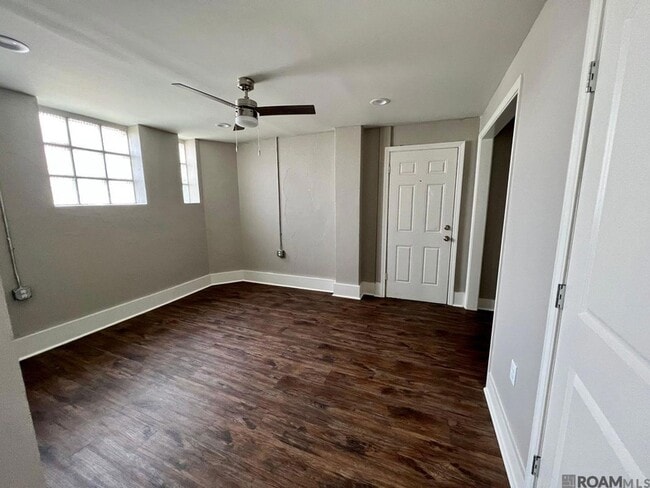 Building Photo - 418 E State St